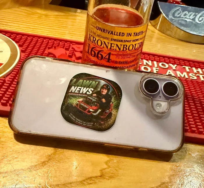 CustomBannersNow.Com - Paper Coasters
