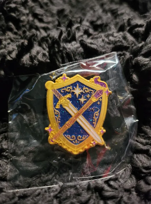 CustomBannersNow.Com - Hard Enamel Pin
