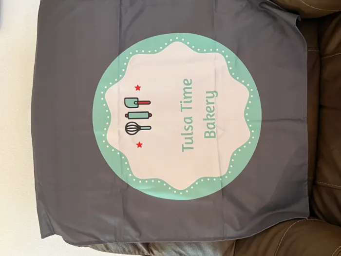 CustomBannersNow.Com - Table Runner