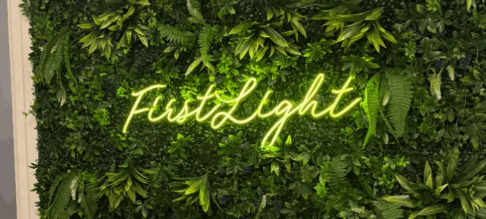 CustomBannersNow.Com - Custom Neon Sign