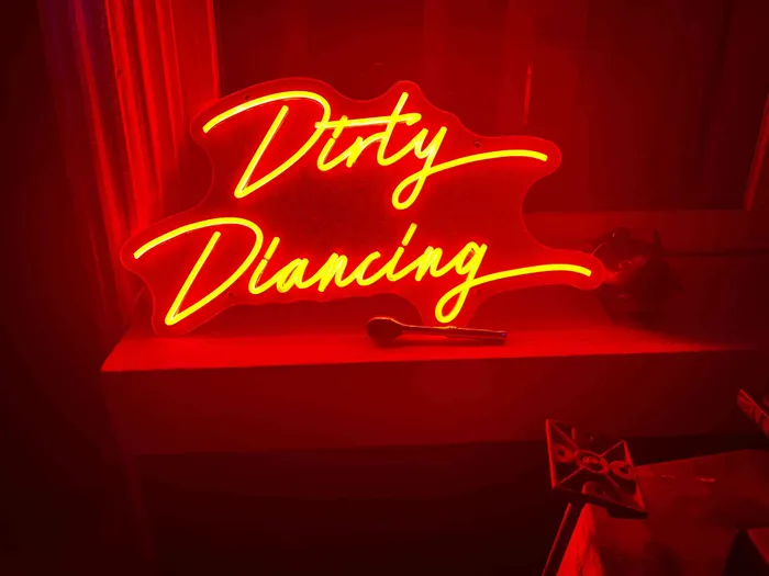 CustomBannersNow.Com - Custom Neon Sign