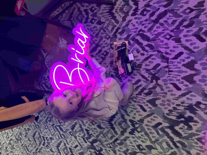 CustomBannersNow.Com - Custom Neon Sign