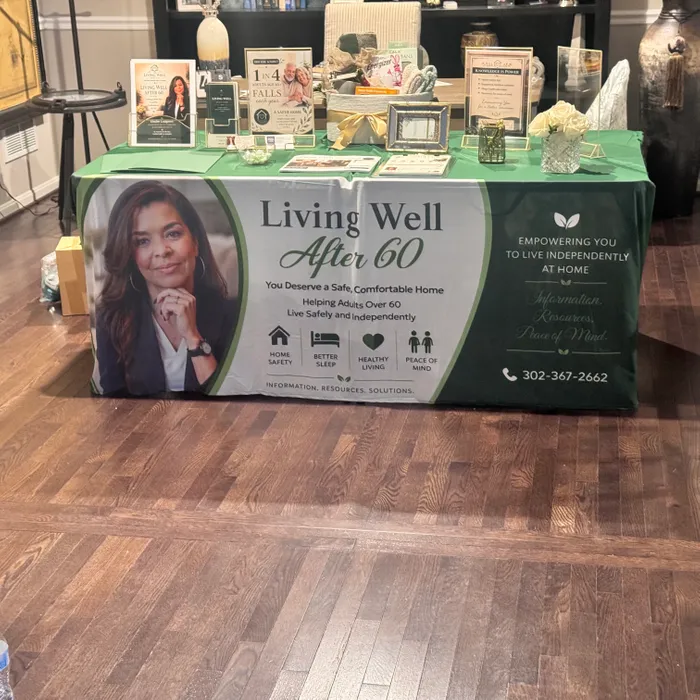 CustomBannersNow.Com - Custom Rectangle Table Covers