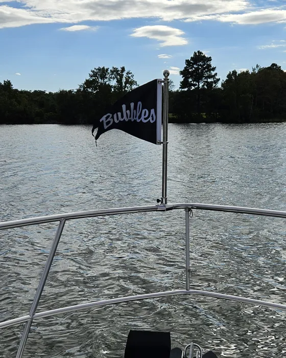 CustomBannersNow.Com - Burgee Flag