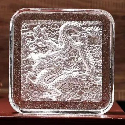 Square - Custom Banners Now