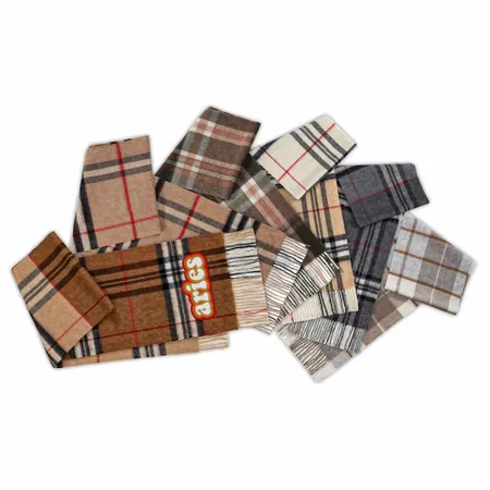 Elegant Wool Scarves - Custom Banners Now